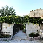 Otel Turkish Cave House 3*